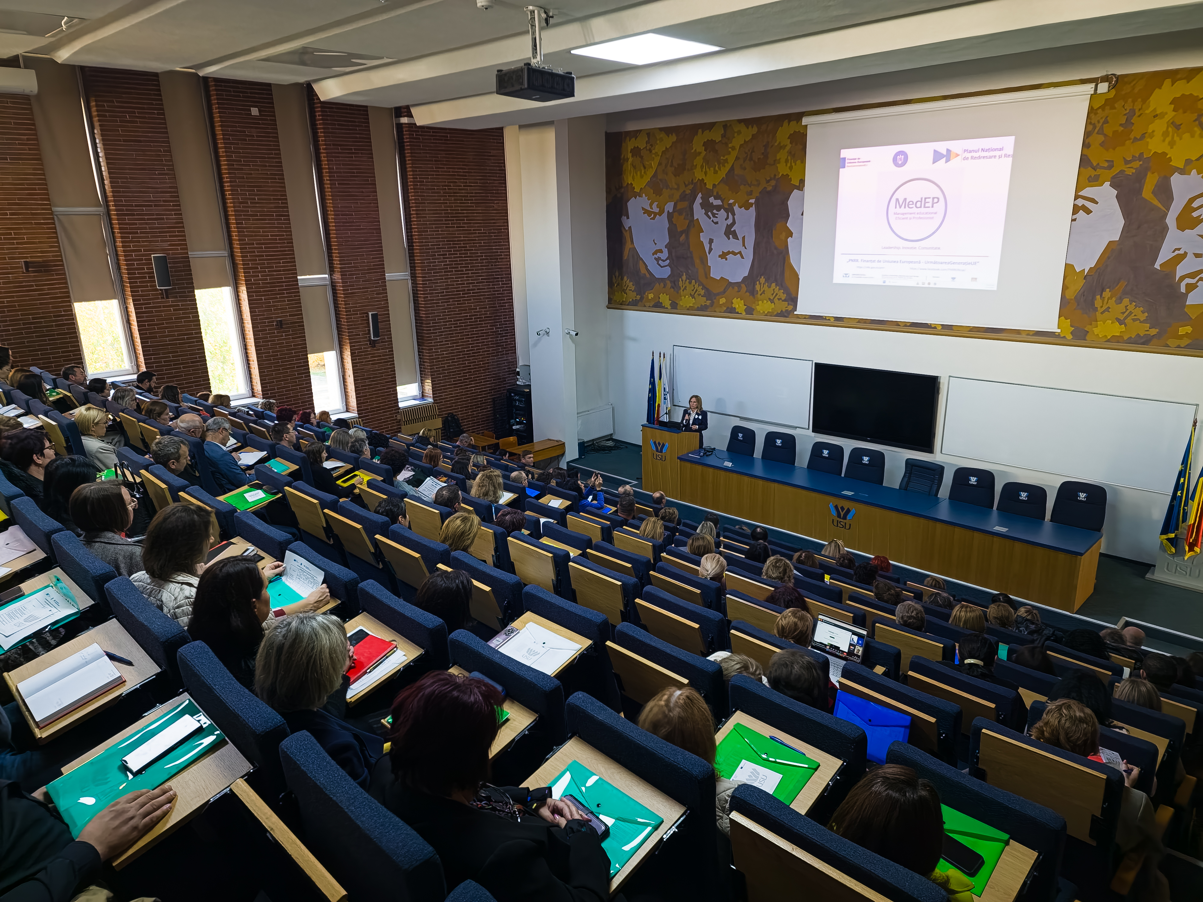 poza eveniment deschidere program medep la USV 3